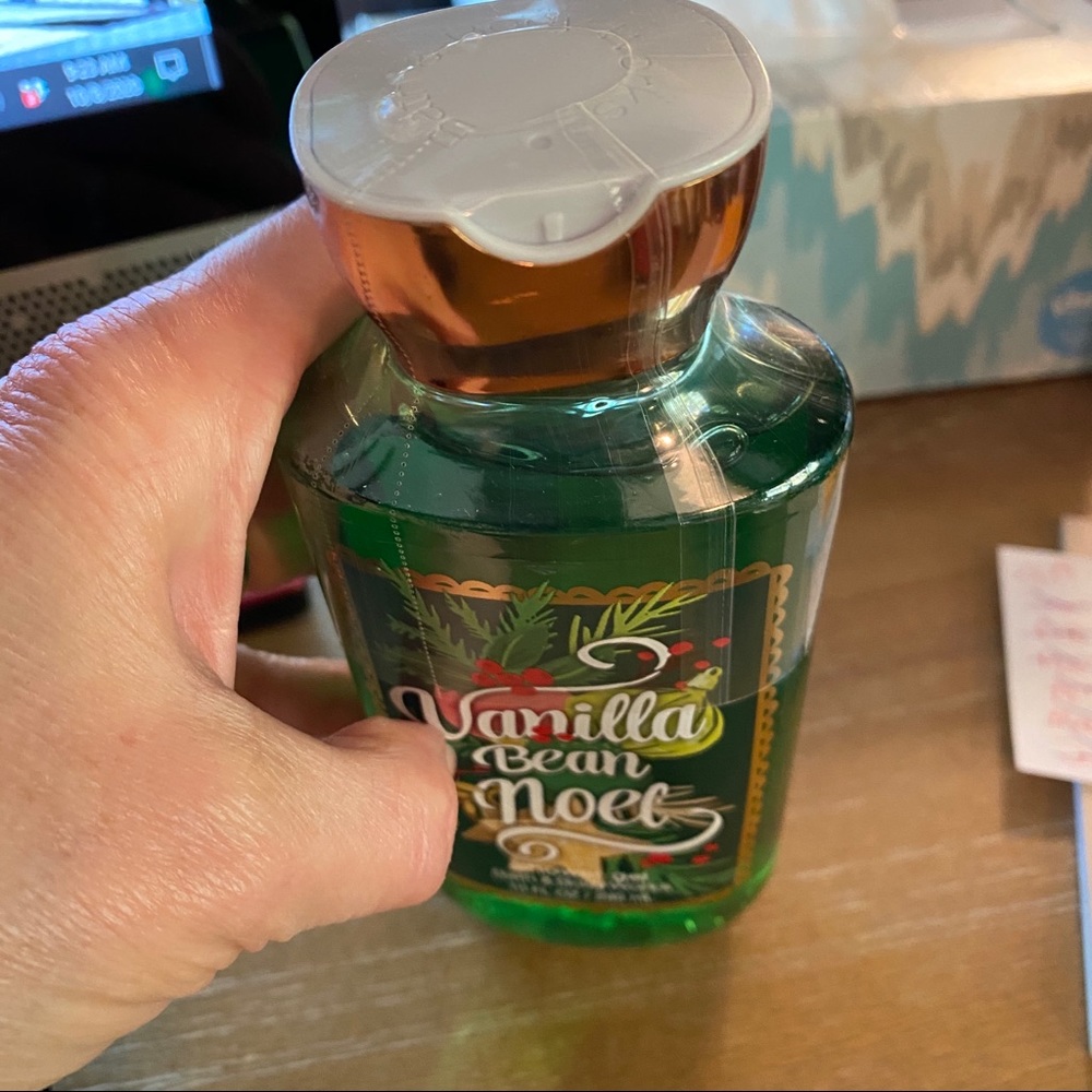 NEW BBW Vanilla Bean Noel Shower Gel - Picture 4 of 4